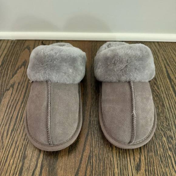 Just Sheepskin grey fur lined slippers size 38/39EUR 8/9US - Picture 3 of 7